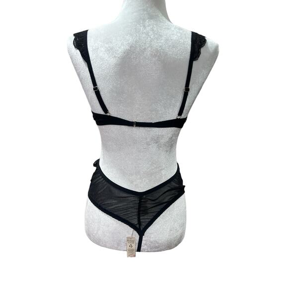 We Are HAH Lingerie Bodysuit Key To UR Heart Sheer Ruffle Black Noir Size Medium - Picture 3 of 11